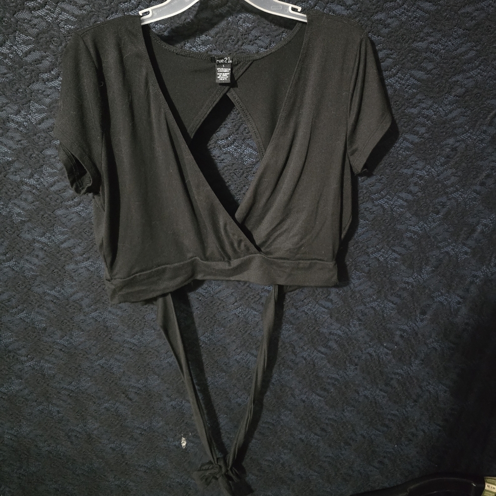 Rue21 Black Tie-Front Blouse